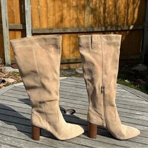 Vince Camuto Casey Knee High Boots
Womens Beige Suede Block Heel size 8.5